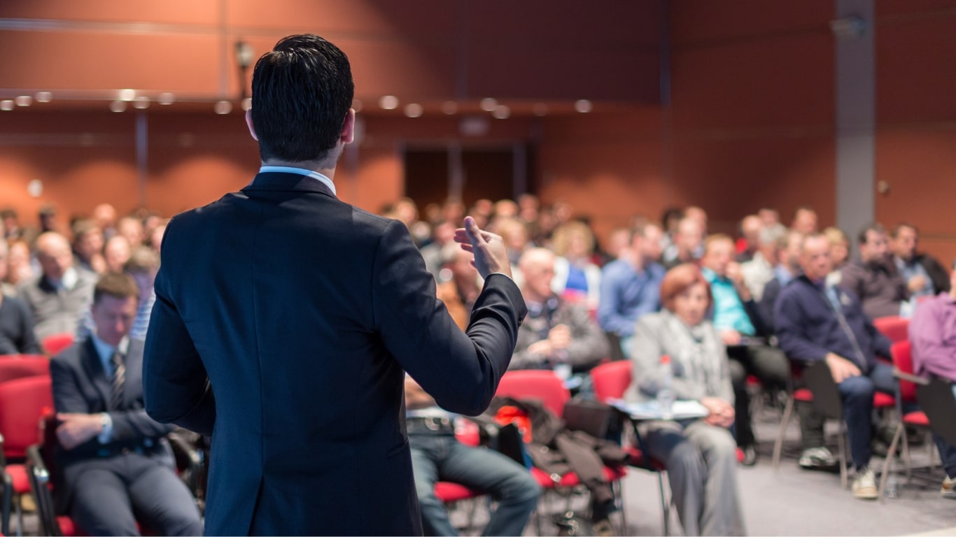 Strategies for Coaches to Attract the Right Audience